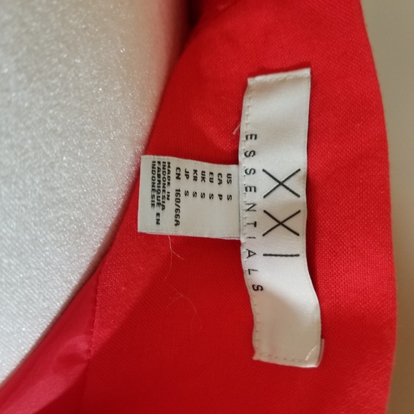 🛍️ SALE Forever 21 (XXI Essentials) Red Skirt - Picture 4 of 4